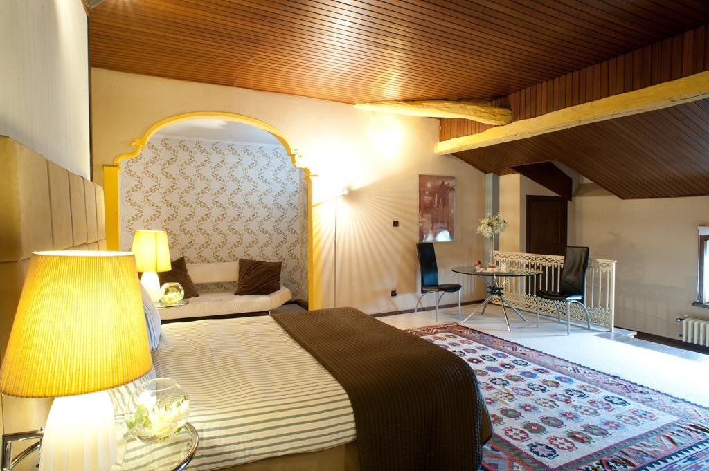 Hotel Relais Del Castello Di Oviglio Esterno foto
