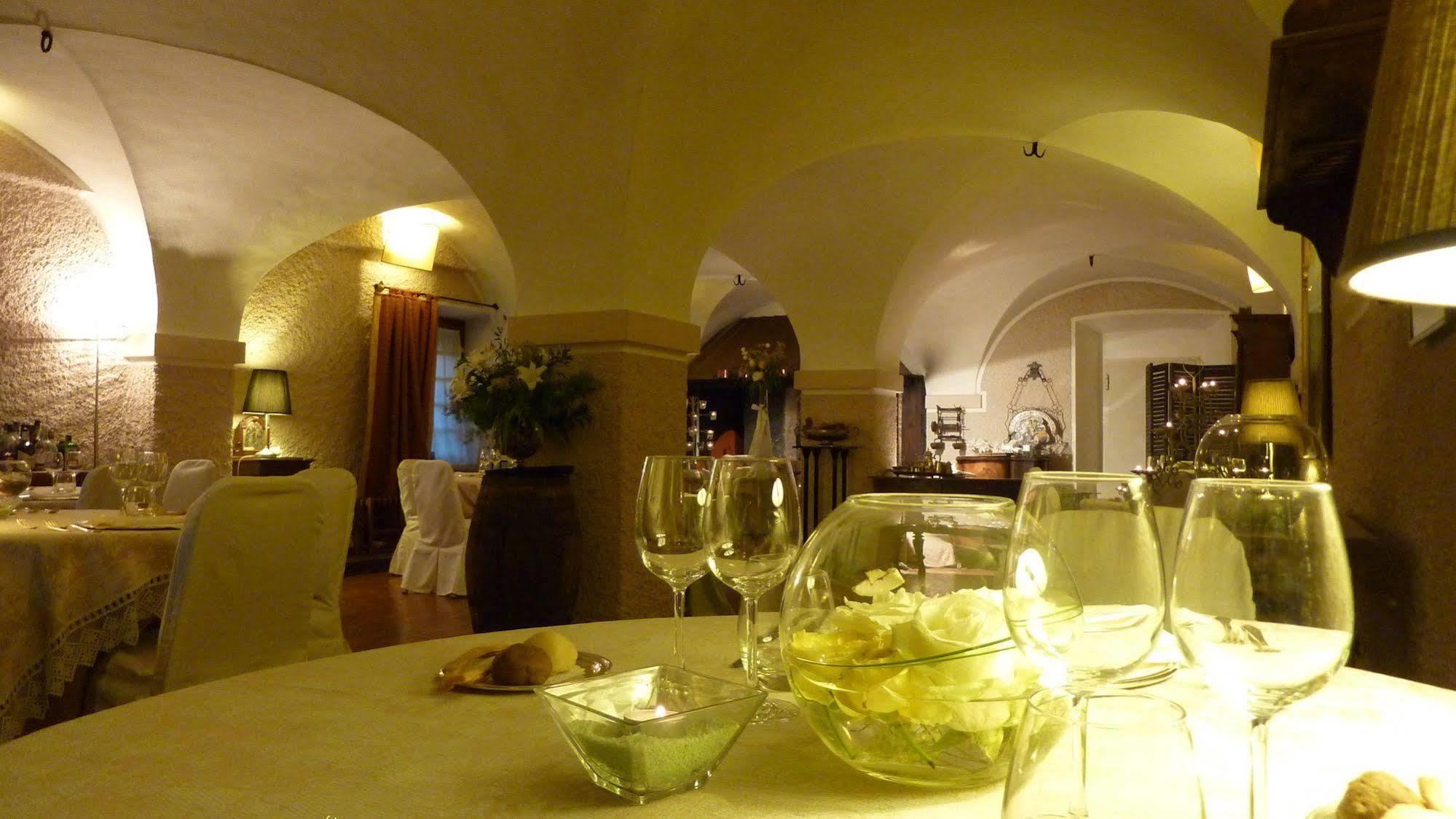 Hotel Relais Del Castello Di Oviglio Esterno foto
