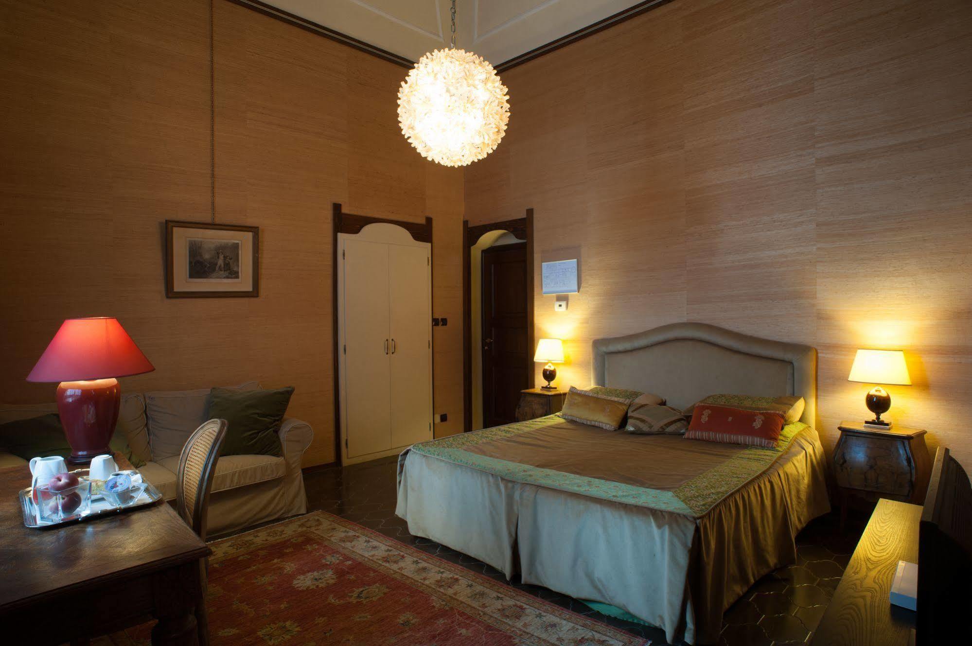 Hotel Relais Del Castello Di Oviglio Esterno foto