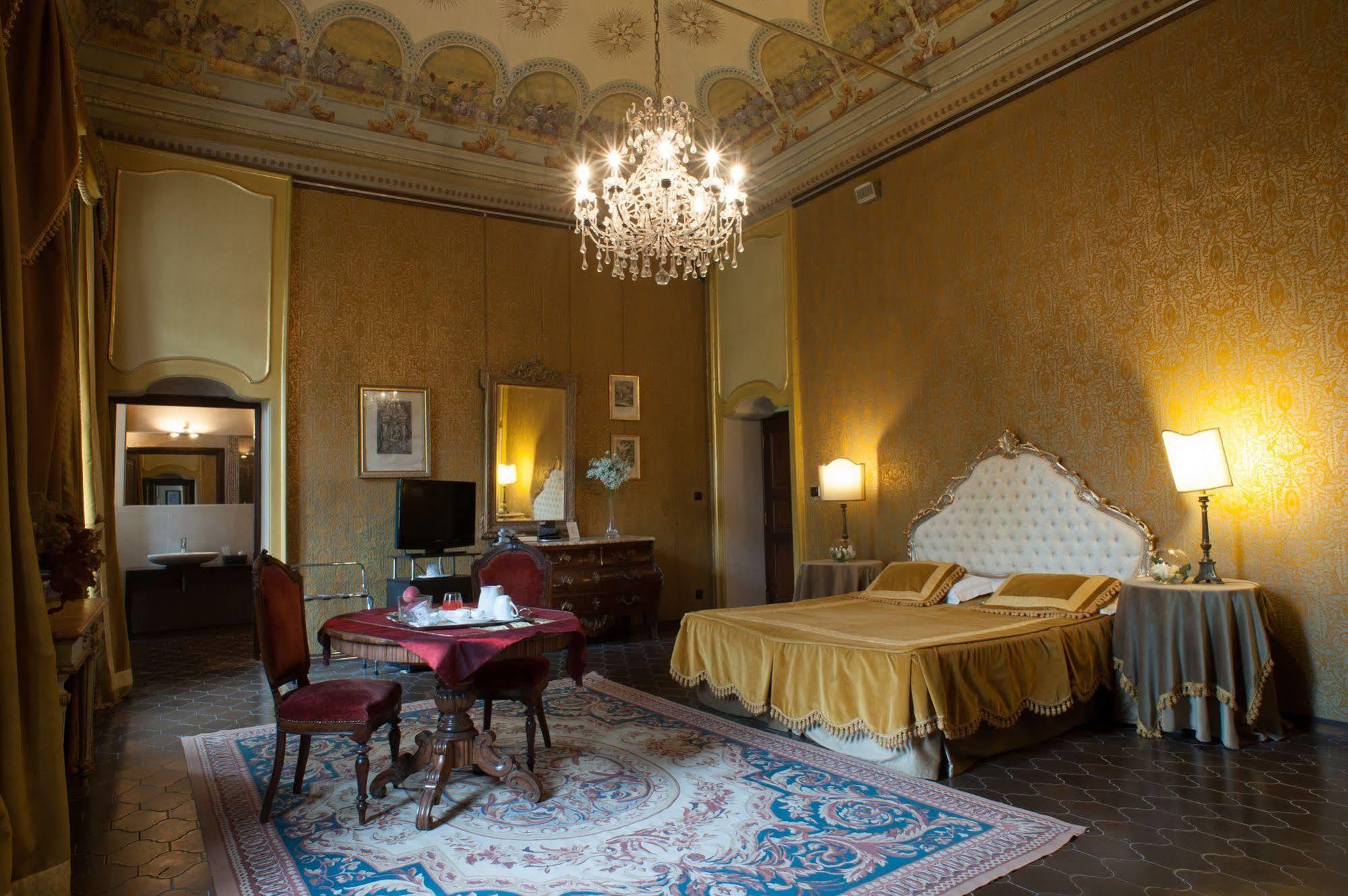 Hotel Relais Del Castello Di Oviglio Esterno foto